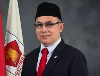 Bumi Bende Seguguk : Raksasa Yang Sedang Merapikan Langkah